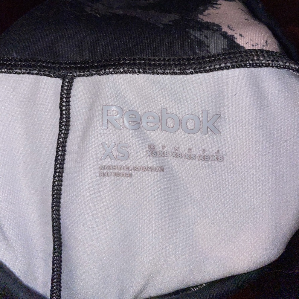 Camo Reebok athletic leggings - Picture 2 of 3